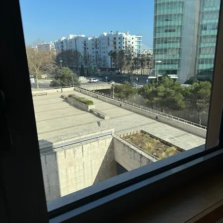 Διαμέρισμα Expo 53 *